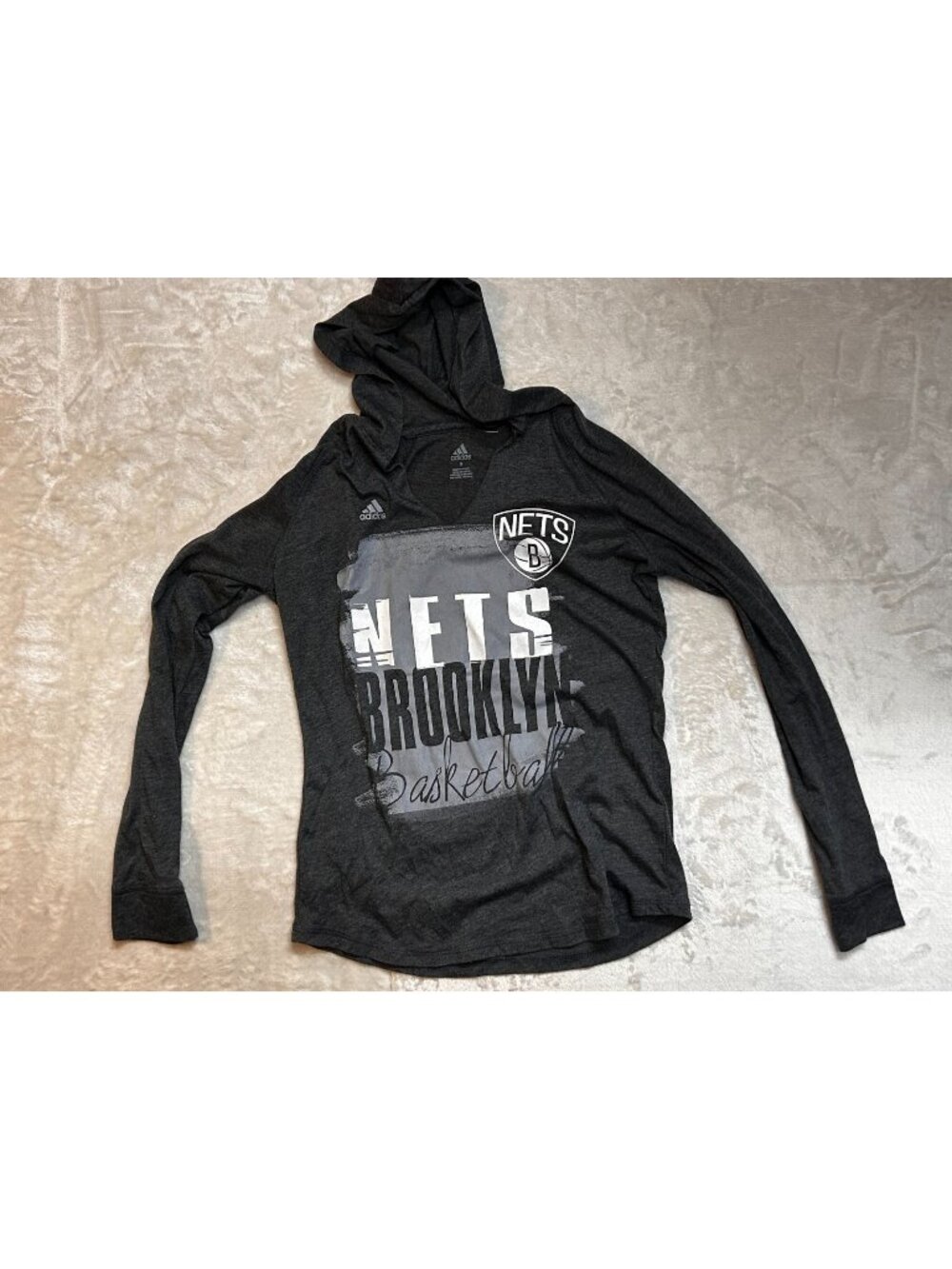 Adidas Womens Brooklyn Nets Long Sleeve Hooded Shirt Grey Size Small BN1